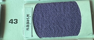 สีลายม่วงอ่อน